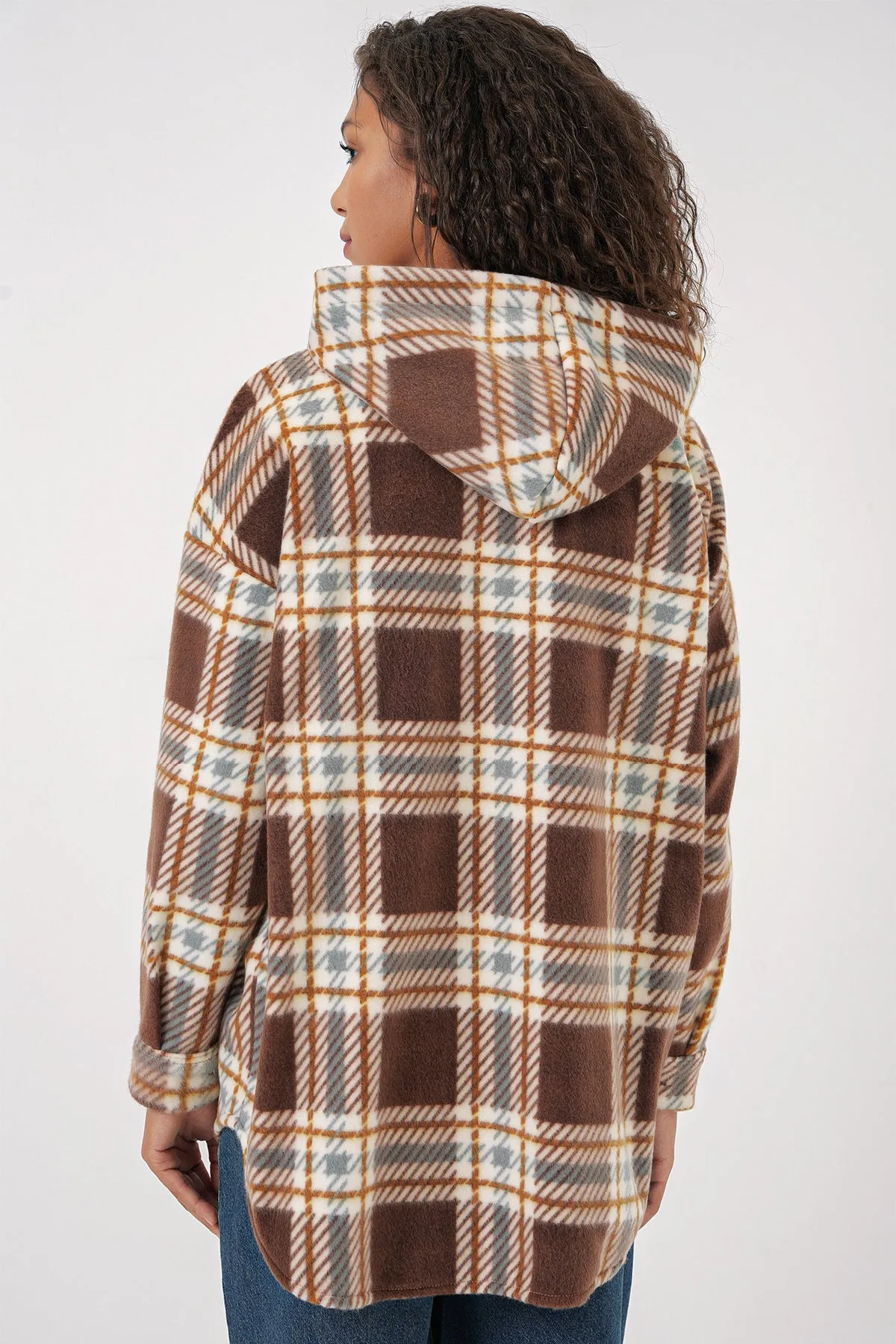 0710 kapüşonlu oversize gömlek