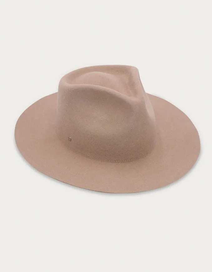 Amie Fedora Oatmeal