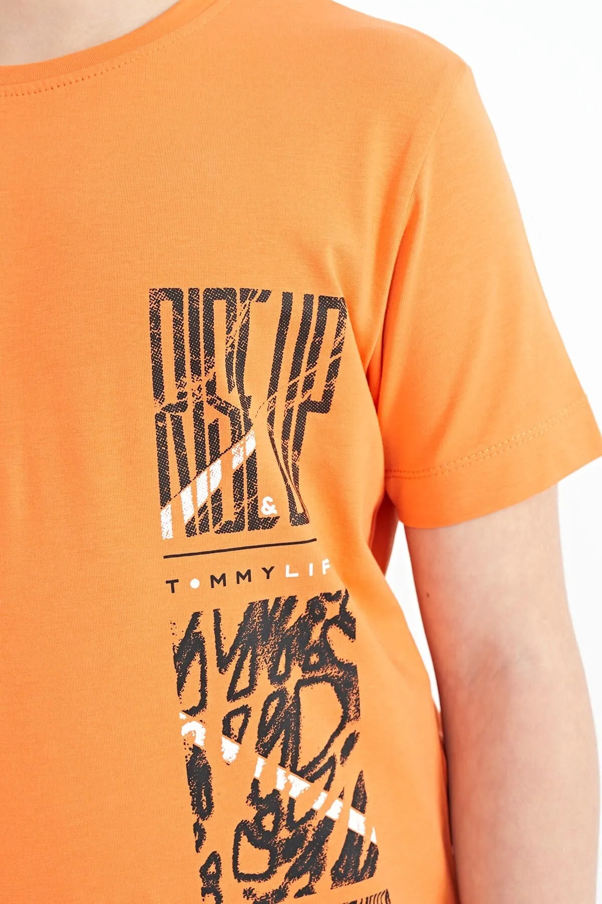 baski detayli o yaka standart kalip erkek çocuk t-shirt - 11104