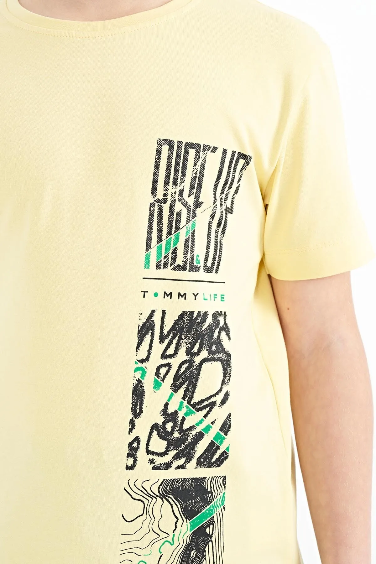 baski detayli o yaka standart kalip erkek çocuk t-shirt - 11104