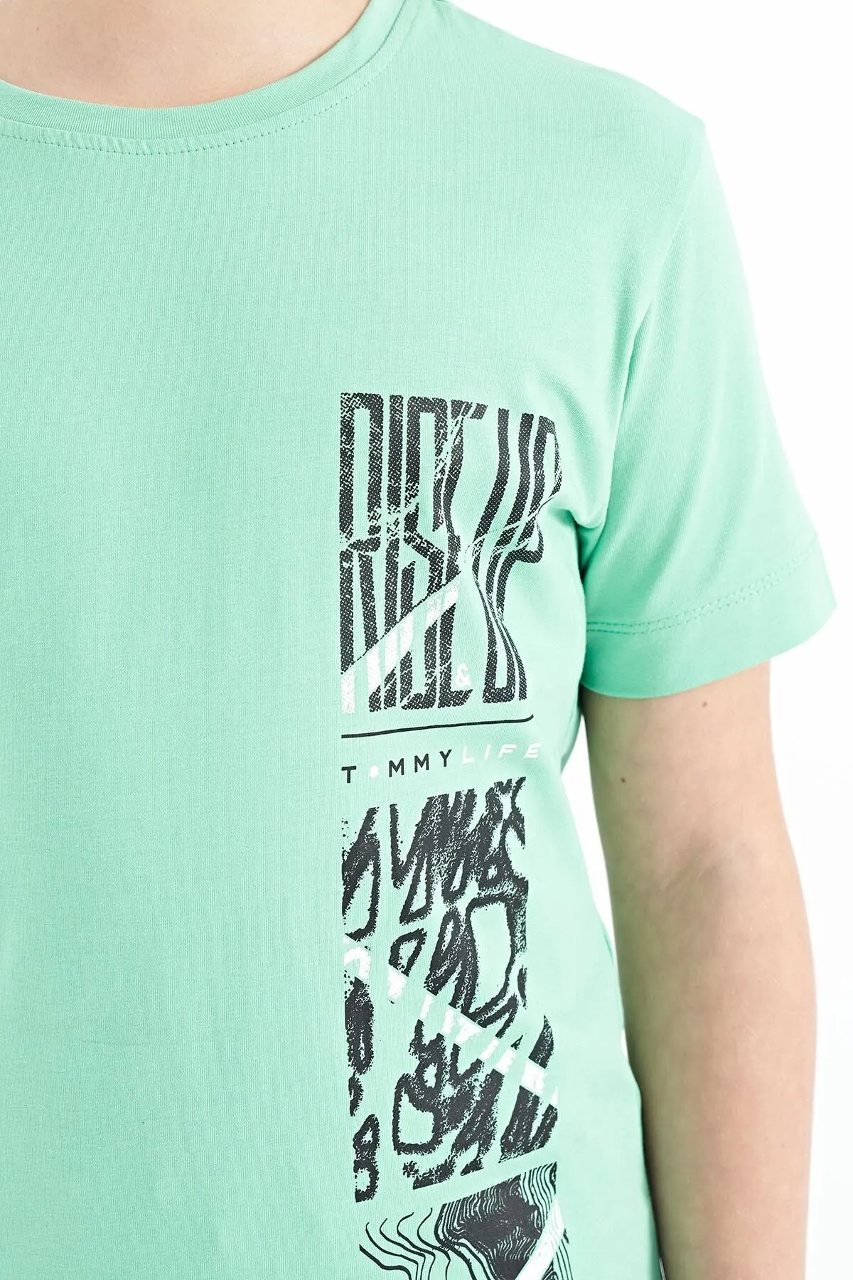 baski detayli o yaka standart kalip erkek çocuk t-shirt - 11104