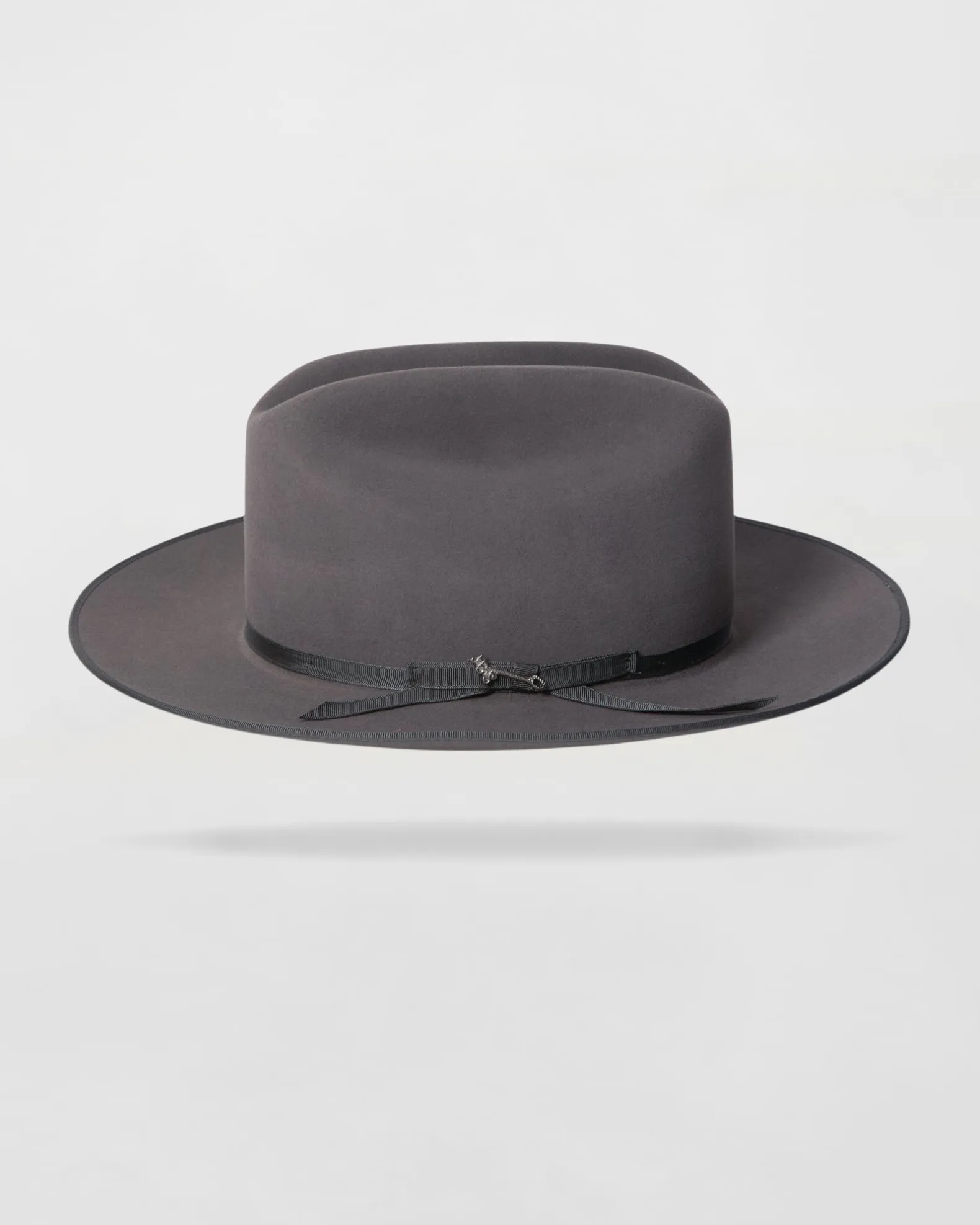 Classic Charm Felt Outdoor Hat in Natural