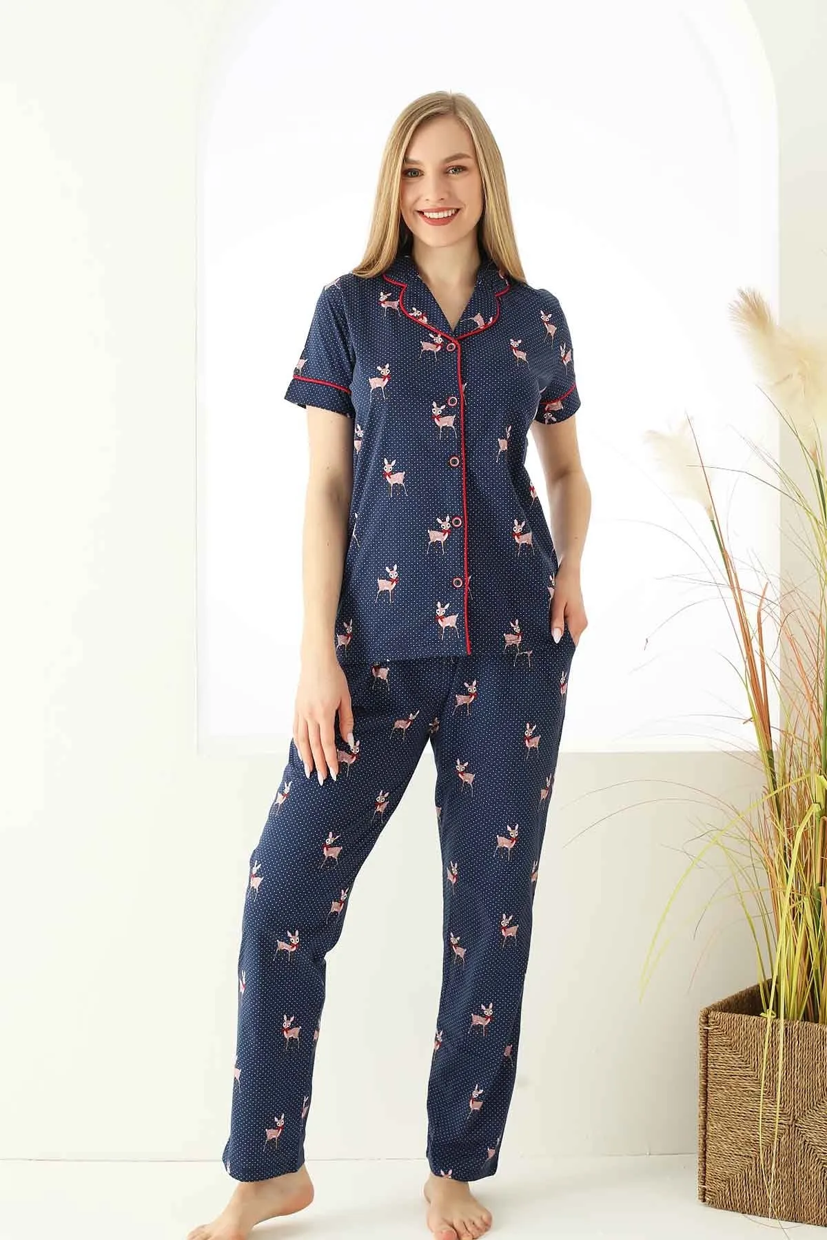 dreamy pamuklu biyeli ceylan desenli kisa kollu gömlek pijama takimi