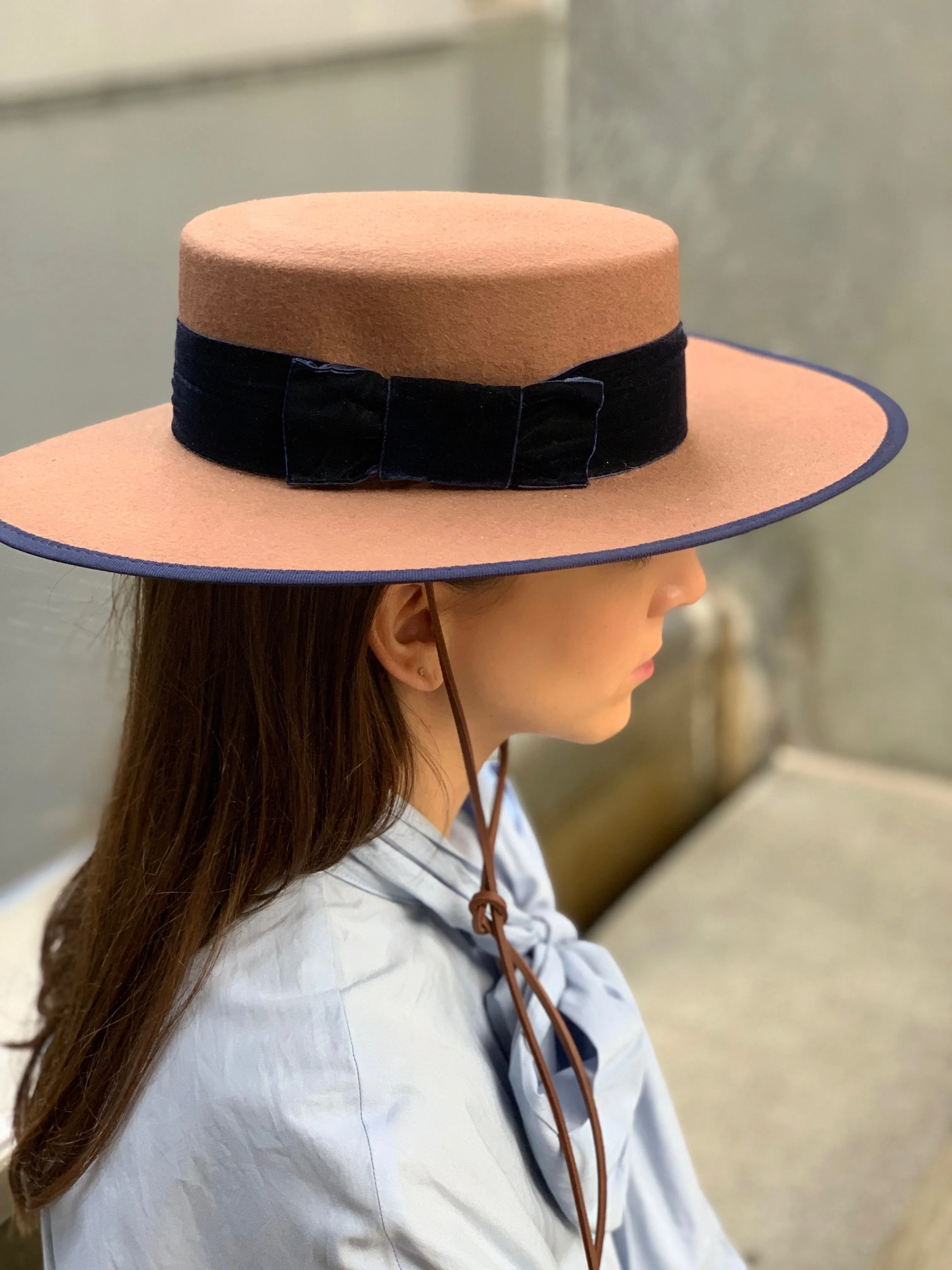 Martina hat camel