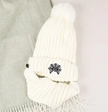 The Winter Brand - White Beanie   Face Mask Set