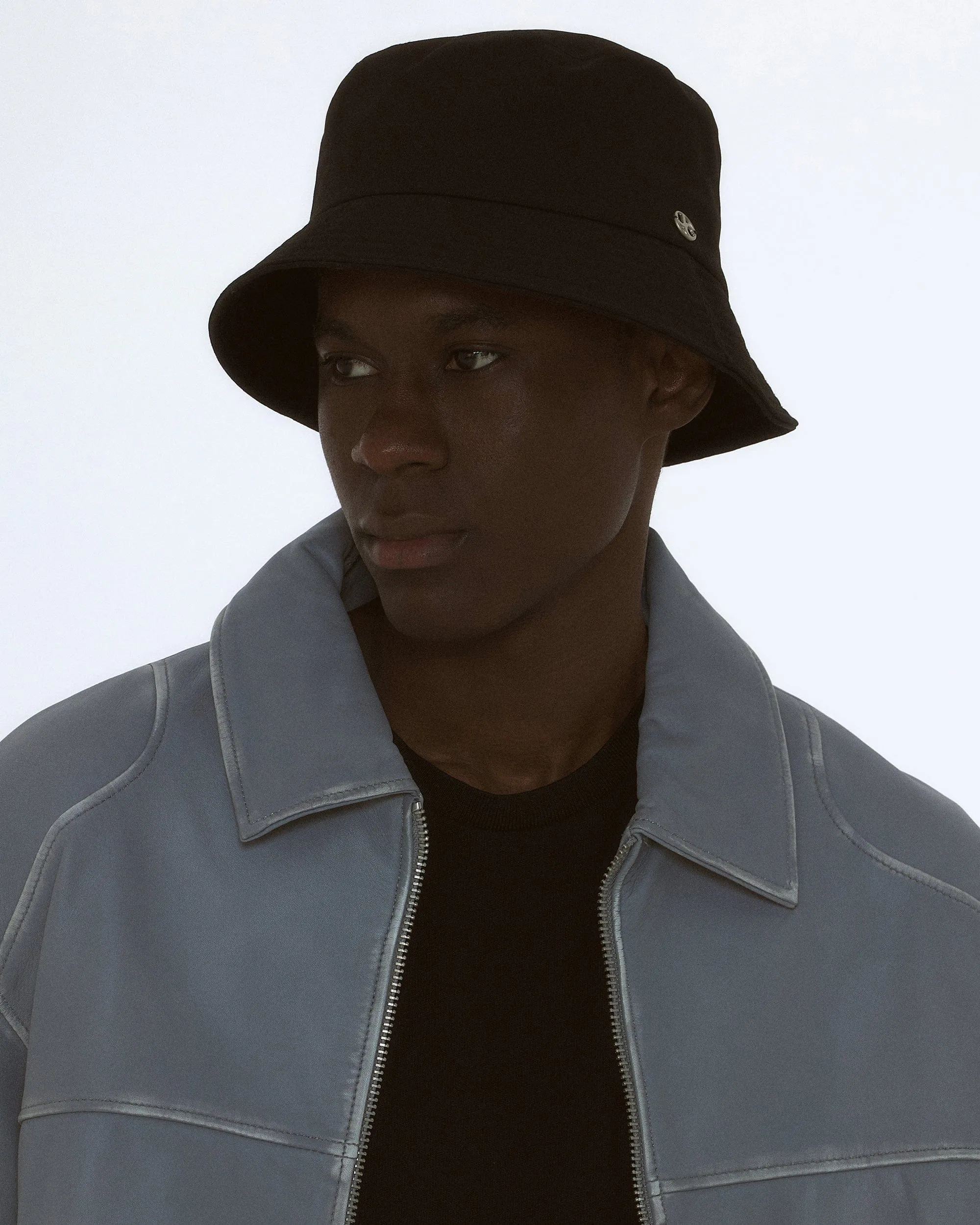 UC / OVER FIT BUCKET / BK